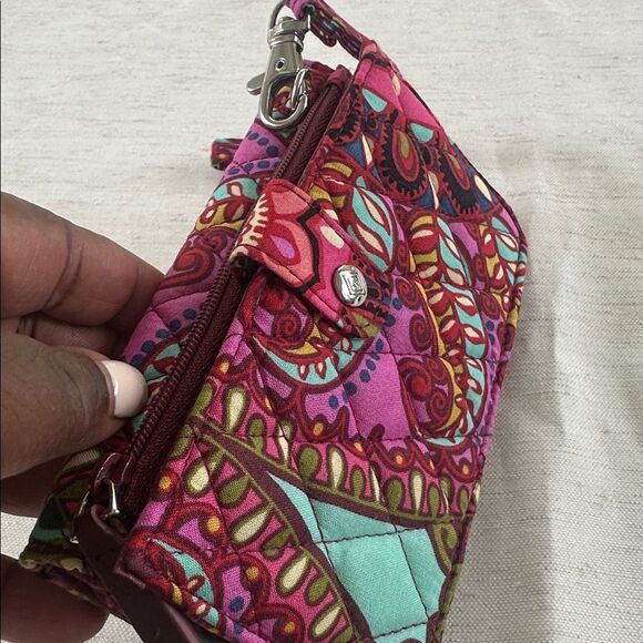 VERA BRADLEY "Resort Medallion" Factory(iPhone 6) Smartphone - Picture 3 of 4